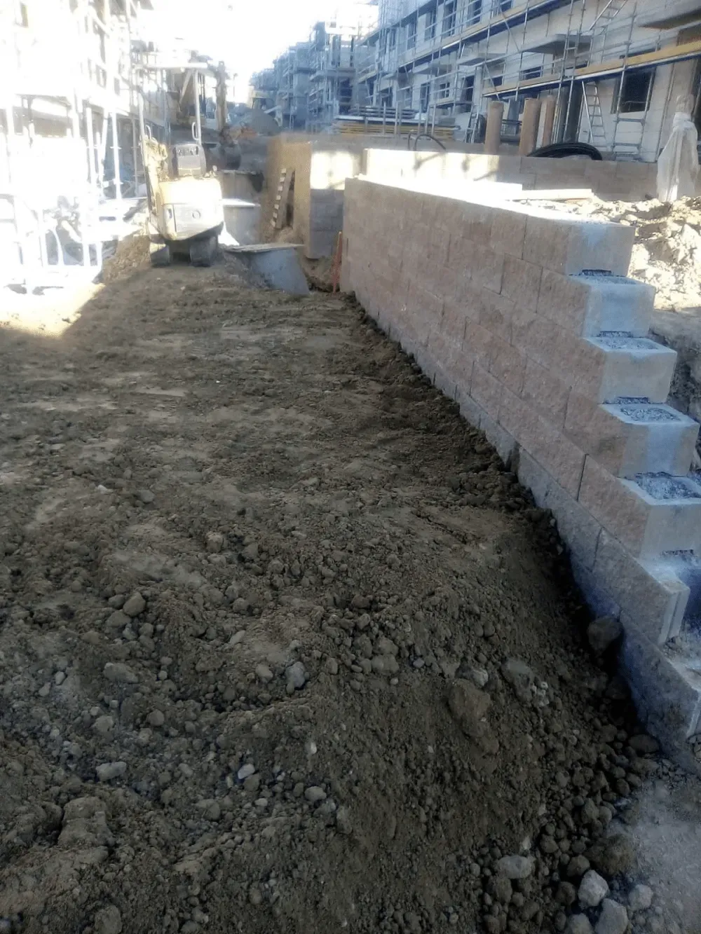 Cerramiento de parcela y obra en Madrid