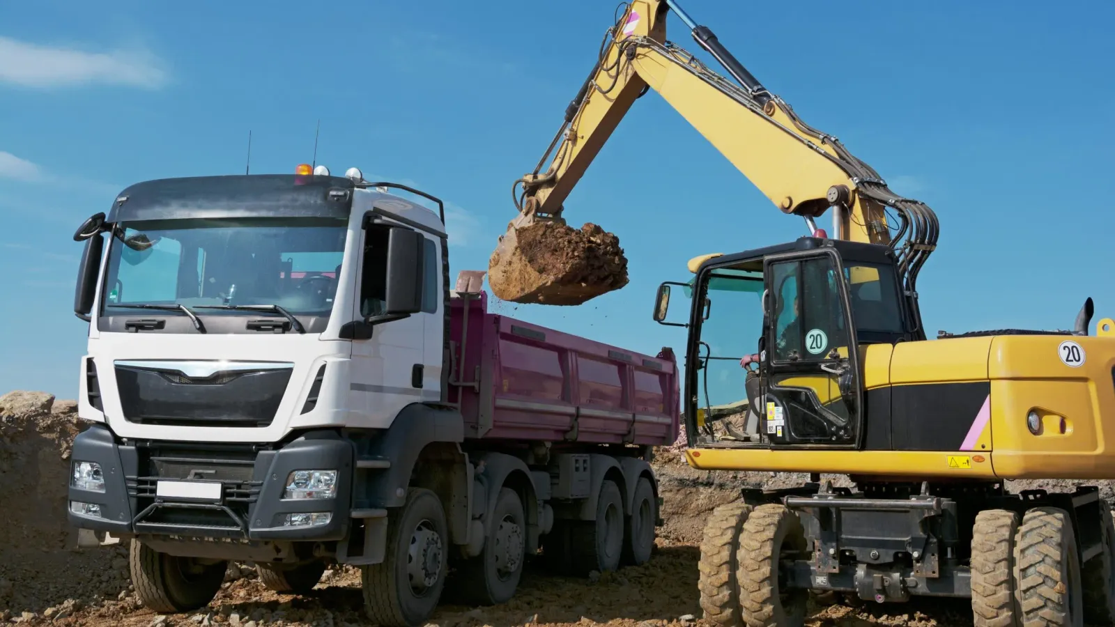 Recogida y carga de escombros en obra en Madrid